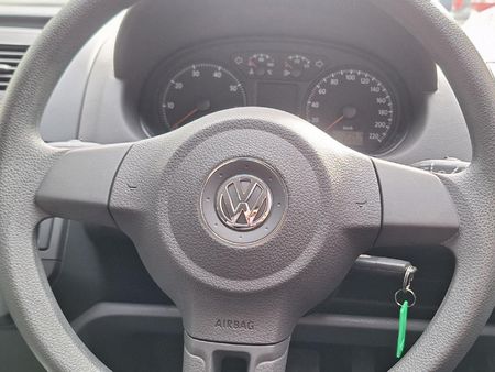 2015-Volkswagen-Polo-Vivo-14-Trendline-Auto-5-dr_5