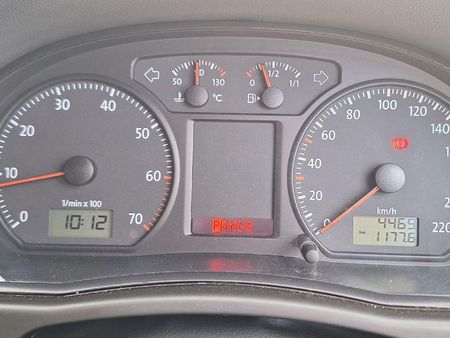 2015-Volkswagen-Polo-Vivo-14-Trendline-Auto-5-dr_6