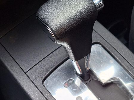 2015-Volkswagen-Polo-Vivo-14-Trendline-Auto-5-dr_8