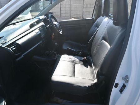 2016-Toyota-Hilux-20-VVTi-S-Single-Cab_6
