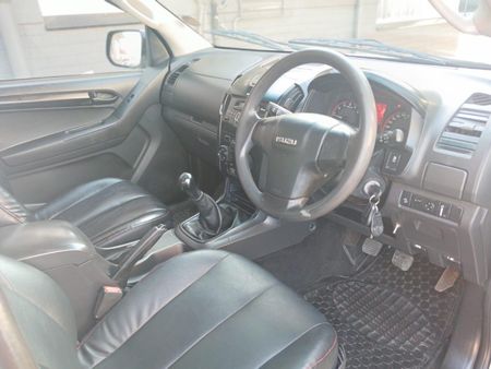 2018-Isuzu-KB-250-D-Teq-HO-LE-Double-Cab_9