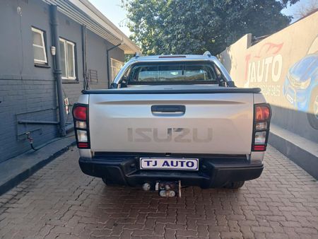 2018-Isuzu-KB-250-D-Teq-HO-LE-Double-Cab_4
