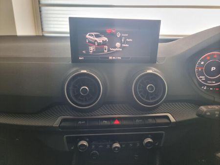 2024-Audi-Q2-35TFSI-Black-Edition_10