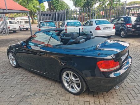 2010-BMW-1-Series-120i-Convertible-M-Sport-Auto_4