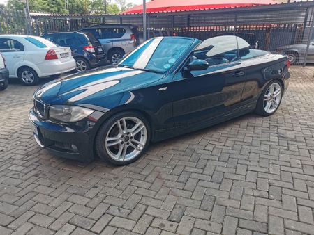 2010-BMW-1-Series-120i-Convertible-M-Sport-Auto_5