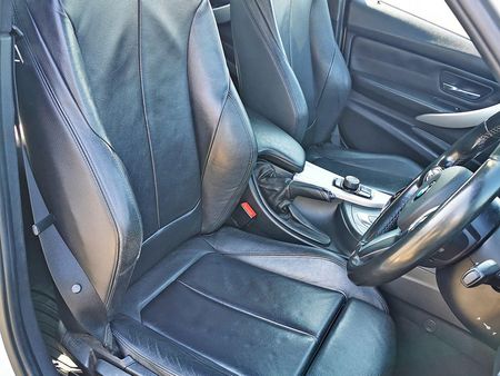 2014-BMW-3-Series-320d-M-Sport-Auto_6