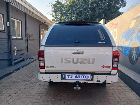 2017-Isuzu-KB-300-D-Teq-LX-4x4-Double-Cab_2