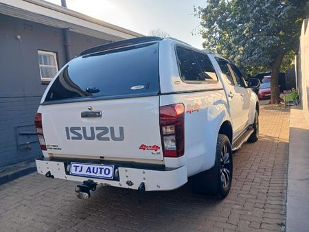 2017-Isuzu-KB-300-D-Teq-LX-4x4-Double-Cab_6