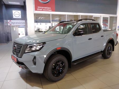 2025-Nissan-Navara-25-DDTi-PRO-2X-Auto-Double-Cab_0
