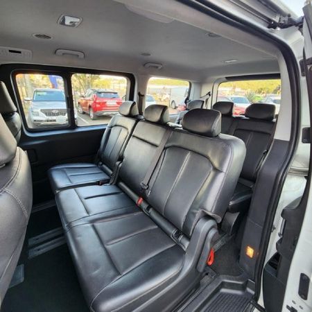 2023-Hyundai-Staria-22d-Executive-Auto_25