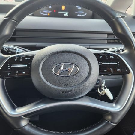 2023-Hyundai-Staria-22d-Executive-Auto_8