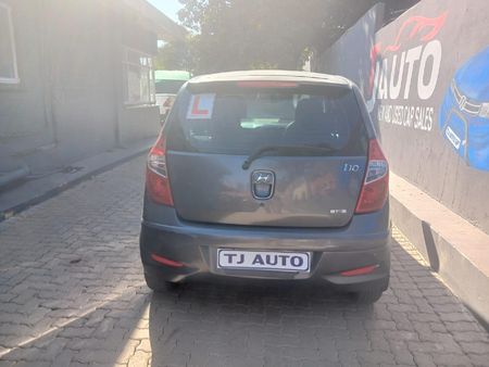 2012-Hyundai-i10-125-GLS-Fluid-Auto_5