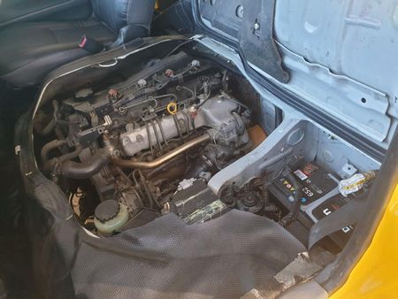 2015-Toyota-Quantum-25-D-4D-Sesfikile-16-seat_9