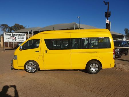 2015-Toyota-Quantum-25-D-4D-Sesfikile-16-seat_1