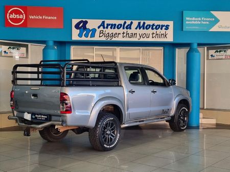 2015-Toyota-Hilux-30-D-4D-Legend-45-4x4-Auto-Double-Cab_8