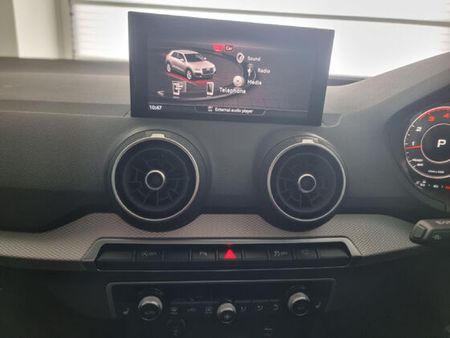 2024-Audi-Q2-35TFSI-Black-Edition_12
