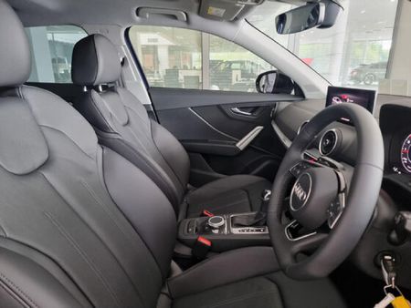 2024-Audi-Q2-35TFSI-Black-Edition_6