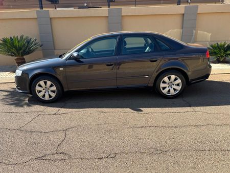 2008-Audi-A4-20_13