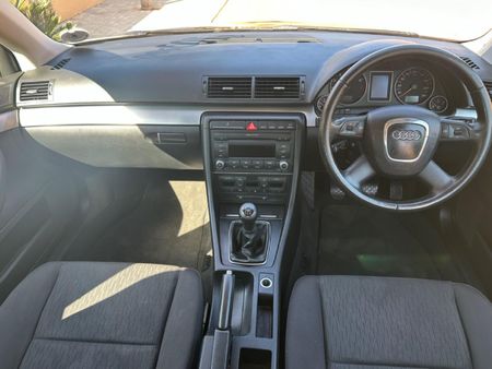 2008-Audi-A4-20_7