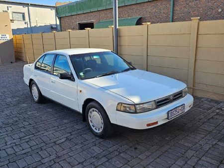1995-Nissan-Maxima-300-E-Executive_0