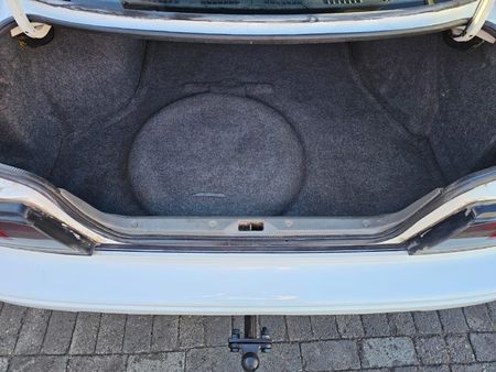 1995-Nissan-Maxima-300-E-Executive_8