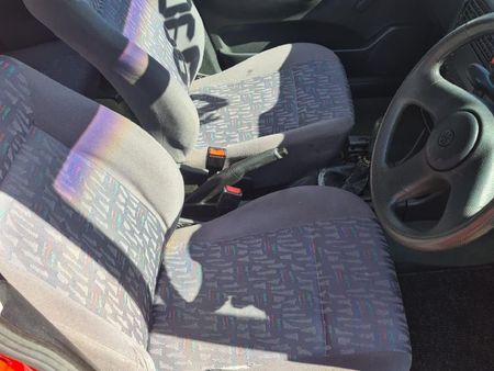 1999-Volkswagen-Polo-Playa-16_3