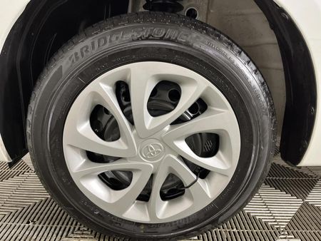 2023-Toyota-Vitz-10_5