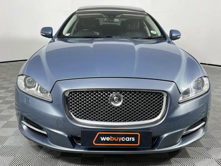 2013-Jaguar-XJ-30-SC-Premium-Luxury_12