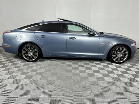 2013-Jaguar-XJ-30-SC-Premium-Luxury_14