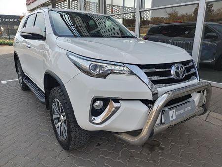 2018-Toyota-Fortuner-28-GD-6-4x4-Auto_0