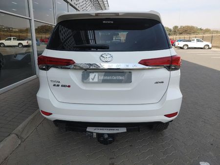 2018-Toyota-Fortuner-28-GD-6-4x4-Auto_4