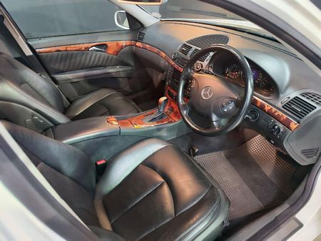 2002-Mercedes-Benz-E-Class-E-240-V6-Elegance-Auto_9