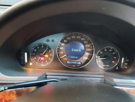 2002-Mercedes-Benz-E-Class-E-240-V6-Elegance-Auto_13