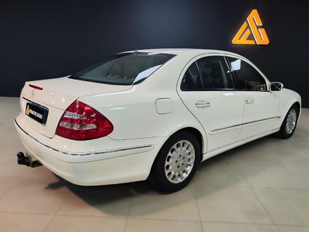 2002-Mercedes-Benz-E-Class-E-240-V6-Elegance-Auto_7