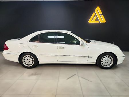 2002-Mercedes-Benz-E-Class-E-240-V6-Elegance-Auto_8