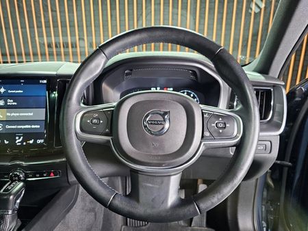 2019-Volvo-XC60-T5-Momentum-Auto-AWD_9