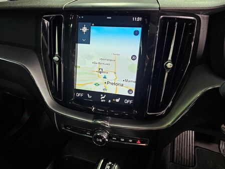 2019-Volvo-XC60-T5-Momentum-Auto-AWD_12