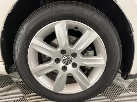 2014-Volkswagen-Polo-12-TDI-Bluemotion-5-dr_4