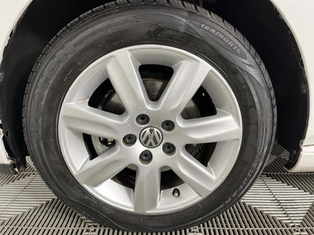 2014-Volkswagen-Polo-12-TDI-Bluemotion-5-dr_6