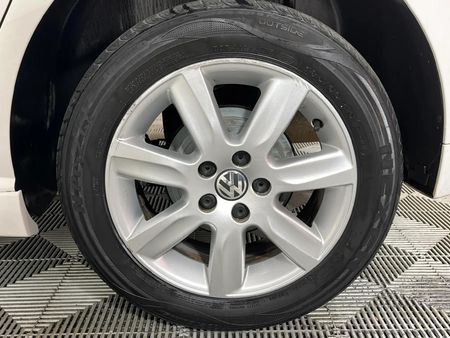 2014-Volkswagen-Polo-12-TDI-Bluemotion-5-dr_7