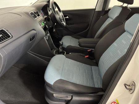 2014-Volkswagen-Polo-12-TDI-Bluemotion-5-dr_8