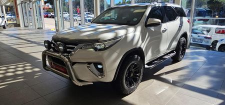 2019-Toyota-Fortuner-28-GD-6-4x4-Auto_7