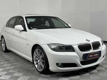 2012-BMW-3-Series-330i-Exclusive-Auto_15