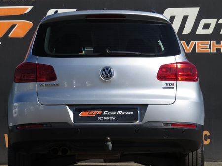 2013-Volkswagen-Tiguan-20-TDI-Bluemotion-Trend-Fun_10