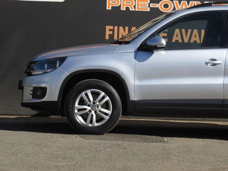 2013-Volkswagen-Tiguan-20-TDI-Bluemotion-Trend-Fun_24