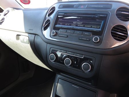2013-Volkswagen-Tiguan-20-TDI-Bluemotion-Trend-Fun_29