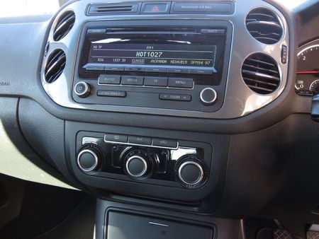 2013-Volkswagen-Tiguan-20-TDI-Bluemotion-Trend-Fun_30