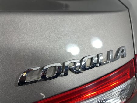 2015-Toyota-Corolla-16-Prestige_11