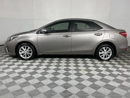 2015-Toyota-Corolla-16-Prestige_17