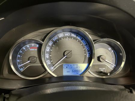 2015-Toyota-Corolla-16-Prestige_2